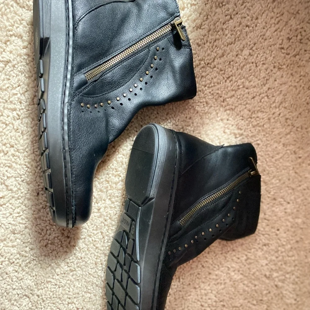 Naot Cetona Soft Black Leather Shoes - Picture 2 of 5